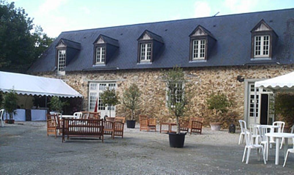 Manoir De Rouesse Hotel Laval  Eksteriør billede